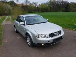 Silber Gebraucht 2001 Audi A4 Sport Limousine | 3.490 € (Etwas zu teuer)