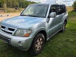 Silber Gebraucht 2005 Mitsubishi Pajero SUV | 4.400 € (Fairer Preis)