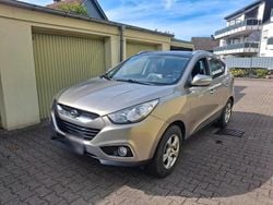Grau Gebraucht 2010 Hyundai ix35 SUV | 5.800 € (Guter Preis)
