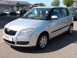 Silber Gebraucht 2004 Skoda Fabia Limousine | 2.450 € (Teuer)