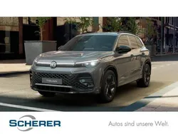 Delfingraumetallic (metallic) Gebraucht 2024 VW Tiguan Style SUV | 39.900 € (Guter Preis)