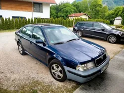 Blau Gebraucht 1999 Skoda Octavia Limousine | 990 € (Guter Preis)
