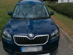 Blau Gebraucht 2014 Skoda Yeti Active SUV | 9.500 € (Guter Preis)