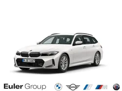 Weiss Gebraucht 2024 BMW 330 M Sport Kombi | 43.580 € (Superpreis)