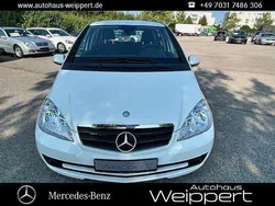 Weiß Gebraucht 2009 Mercedes A160 Limousine | 8.950 € (Teuer)