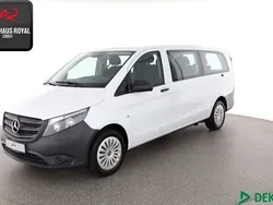 Weiß Gebraucht 2023 Mercedes Vito Van / Kleinbus | 34.880 € (Fairer Preis)
