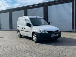 Weiß Gebraucht 2009 Opel Combo Van / Kleinbus | 4.200 € (Teuer)