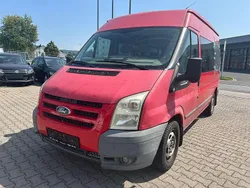 Rot Gebraucht 2011 Ford 300 Kombi | 2.999 €