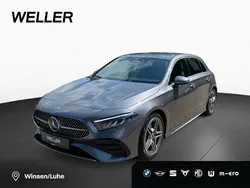 Grau Gebraucht 2024 Mercedes A200 AMG line Limousine | 30.490 € (Guter Preis)