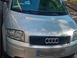 Grau Gebraucht 2002 Audi A2 Kleinwagen | 1.500 € (Fairer Preis)