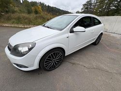 Weiß Gebraucht 2009 Opel Astra GTC Kleinwagen | 2.900 €