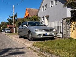Silber Gebraucht 1999 Mitsubishi Carisma Limousine | 550 € (Guter Preis)