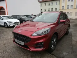 Lucidrot metallic Gebraucht 2022 Ford Kuga ST-Line SUV | 39.200 €