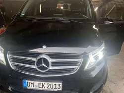 Schwarz Gebraucht 2017 Mercedes V220 Edition Van / Kleinbus | 32.000 € (Fairer Preis)