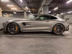 Grün Gebraucht 2017 Mercedes AMG GT R AMG Coupé | 132.500 €