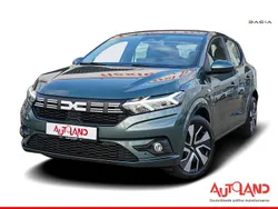 Grün Gebraucht 2024 Dacia Sandero Essentiel Kleinwagen | 17.950 € (Fairer Preis)