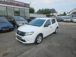 Weiß Gebraucht 2014 Dacia Sandero Kleinwagen | 2.990 € (Fairer Preis)