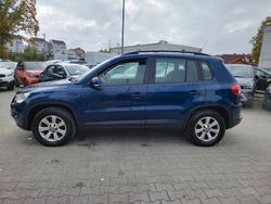 Blau Gebraucht 2009 VW Tiguan Track & Field SUV | 3.990 € (Superpreis)