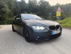 Schwarz Gebraucht 2006 BMW 330 M Sport Coupé | 13.000 €