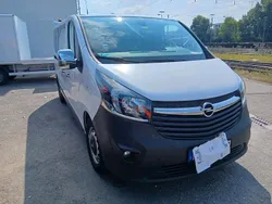 Weiß Gebraucht 2016 Opel Vivaro Van | 15.000 €