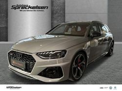 Grau (nardograu) Neu 2025 Audi RS4 Comfort Kombi | 105.990 €