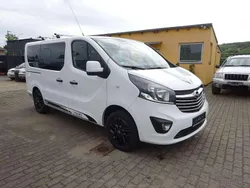 Weiß Gebraucht 2017 Opel Vivaro Sport Van | 11.999 € (Teuer)