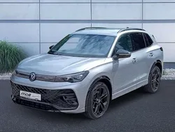 Oyster silver metallic Gebraucht 2024 VW Tiguan R-line SUV | 43.790 € (Teuer)