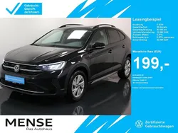 Deep black perleffekt Gebraucht 2024 VW Taigo Life SUV | 19.385 € (Fairer Preis)