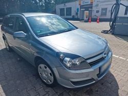 Silber Gebraucht 2005 Opel Astra Edition Kombi | 1.000 € (Guter Preis)