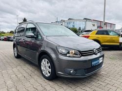 Grau Gebraucht 2014 VW Touran Life Van / Kleinbus | 11.970 € (Fairer Preis)