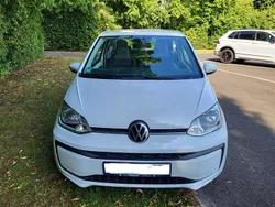 Weiß Gebraucht 2021 VW up! Kleinwagen | 8.390 € (Guter Preis)
