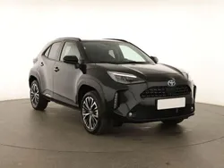 Schwarz Gebraucht 2023 Toyota Yaris Cross SUV | 25.942 € (Fairer Preis)