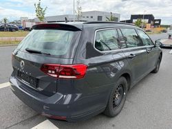 Grau Gebraucht 2020 VW Passat Business Limousine | 15.900 € (Guter Preis)