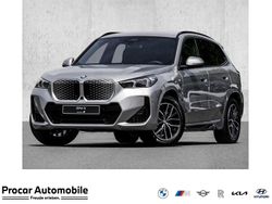 Silber Neu 2025 BMW iX1 M Sport SUV | 54.190 € (Guter Preis)
