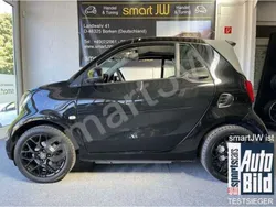 Schwarz Gebraucht 2017 Smart ForTwo Cabrio Cabrio | 23.999 € (Etwas zu teuer)