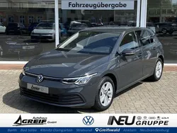 Grau Gebraucht 2022 VW Golf VIII Life Limousine | 21.990 € (Guter Preis)