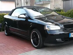 Schwarz Gebraucht 2003 Opel Astra Cabriolet Edition Cabrio | 5.800 € (Teuer)