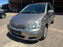 Grau Gebraucht 2004 Toyota Yaris Sol Kleinwagen | 2.699 € (Fairer Preis)