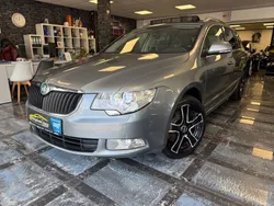Grau Gebraucht 2010 Skoda Superb Elegance Kombi | 8.990 € (Fairer Preis)