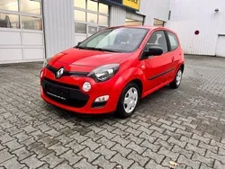 Rot Gebraucht 2014 Renault Twingo Kleinwagen | 4.490 € (Etwas zu teuer)