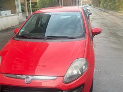 Rot Gebraucht 2011 Fiat Punto Kleinwagen | 1.750 € (Superpreis)