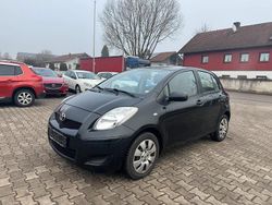 Schwarz Gebraucht 2010 Toyota Yaris Kleinwagen | 2.550 € (Superpreis)