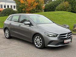 Grau Gebraucht 2019 Mercedes B180 Van / Kleinbus | 19.500 € (Guter Preis)
