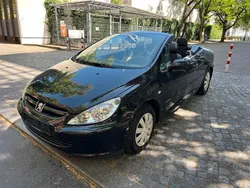 Schwarz Gebraucht 2005 Peugeot 307 Limousine | 1.450 €