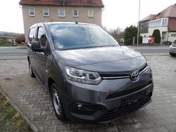 Grau Gebraucht 2021 Toyota Proace City City Van / Kleinbus | 11.999 € (Guter Preis)