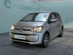 Silber Gebraucht 2023 VW e-up! Kleinwagen | 25.299 €