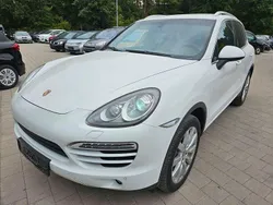 Weiß Gebraucht 2012 Porsche Cayenne SUV | 22.450 € (Guter Preis)