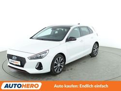 Weiß Gebraucht 2017 Hyundai i30 Intro Edition Limousine | 11.410 € (Fairer Preis)