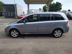 Silber Gebraucht 2008 Opel Zafira Edition Van / Kleinbus | 1.400 € (Superpreis)