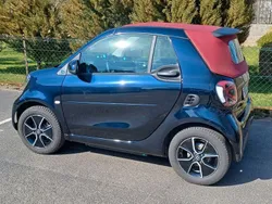 Blau Gebraucht 2023 Smart ForTwo Electric Drive Exclusive Cabrio | 16.500 € (Guter Preis)